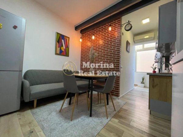 Tirane, jepet me qera apartament 1+1 Kati 3, 50 m² 600 € (Myslym Shyri)
