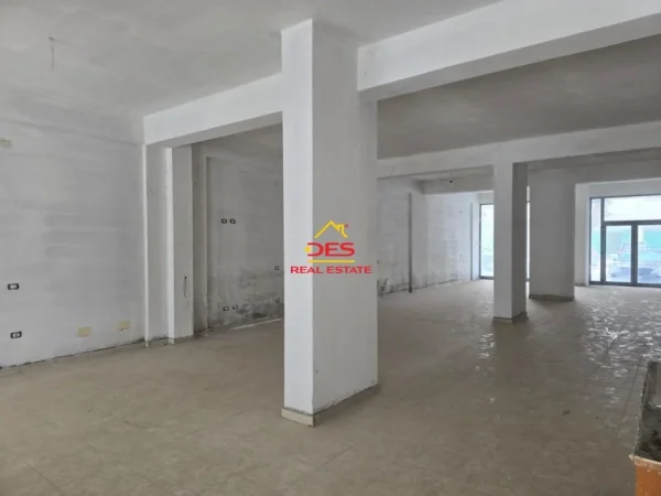 Vlore, shitet ambjent biznesi Kati 0, 225 m² (Orikum)