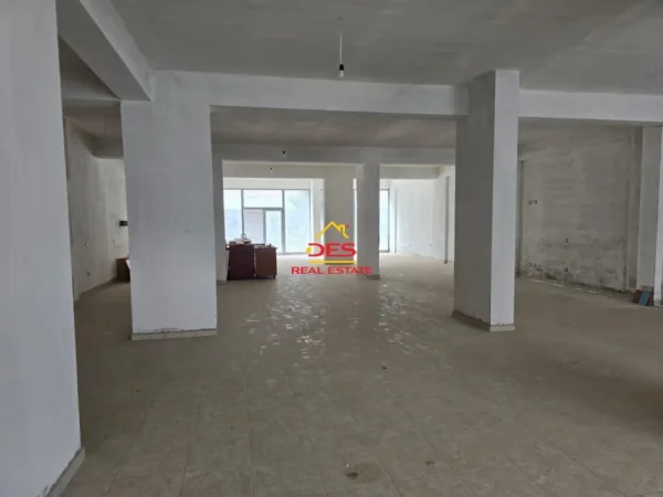 Vlore, shitet ambjent biznesi Kati 0, 225 m² (Orikum)