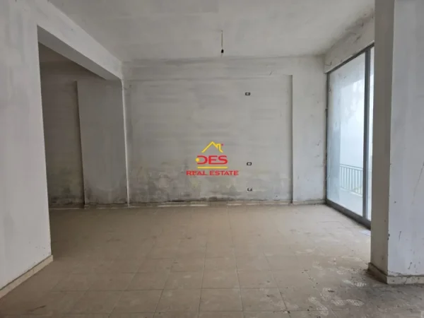 Vlore, shitet ambjent biznesi Kati 0, 225 m² (Orikum)