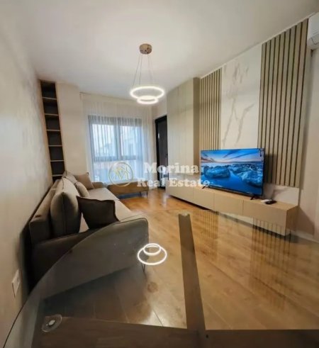 Tirane, jepet me qera apartament 2+1+Ballkon Kati 3, 80 m² 900 € (Rruga Hiqmet Delvina)