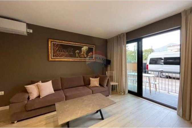 Tirane, jepet me qera apartament+verande | Penthouse 1+1+Ballkon , 142 m² 5.500 € (Rruga 5 Maji, Tirane)