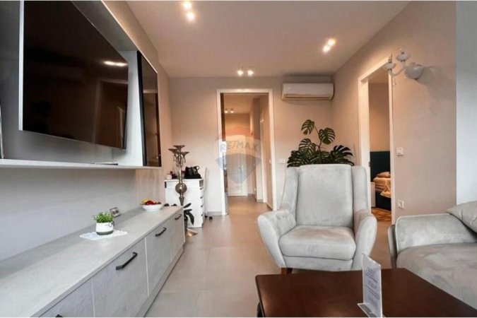 Tirane, jepet me qera apartament 1+1 Kati 11, 84 m² 1.040 € (Dinamo, Tirane)