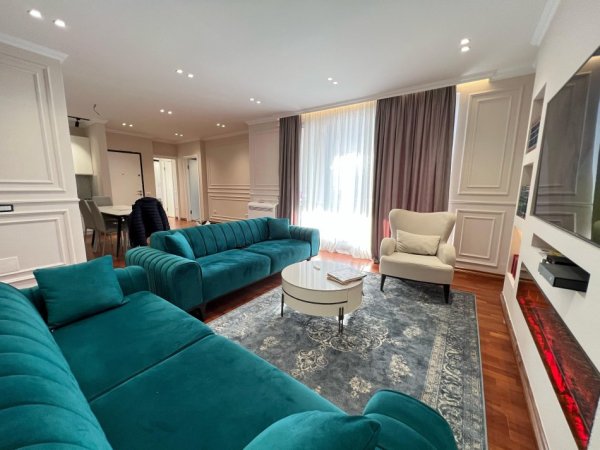 Tirane, jepet me qera apartament 2+1 Kati 9, 110 m² 1.600 € 