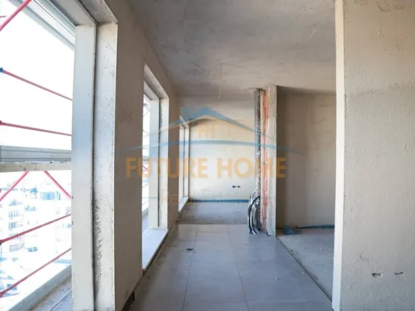 Tirane, shitet apartament 2+1 Kati 11, 122 m² 310.000 € (Rruga Medar Shtylla, Komuna e Parisit, Tiranë.)