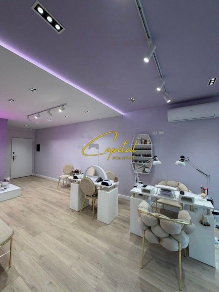 Tirane, jepet me qera ambjent biznesi Kati 0, 40 m² 600 € (LIQENI I THATE)