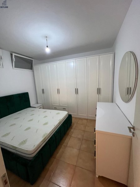Tirane, jepet me qera apartament 2+1 Kati 1, 90 m² 450 € (Yzberisht)
