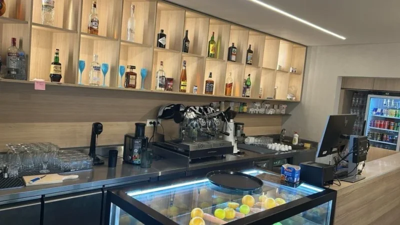 Tirane, shitet ambjent biznesi , 76 m² 330.000 € (ALI DEMI)