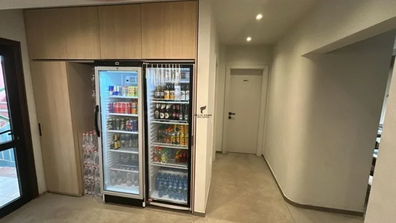 Tirane, shitet ambjent biznesi , 76 m² 330.000 € (ALI DEMI)