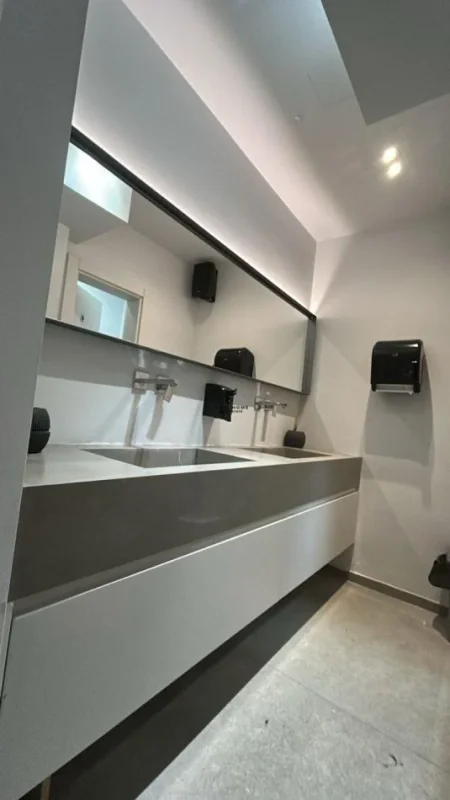 Tirane, shitet ambjent biznesi , 76 m² 330.000 € (ALI DEMI)