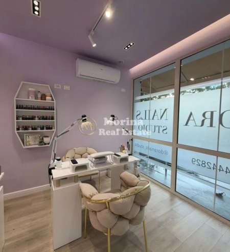 Tirane, jepet me qera ambjent biznesi Kati 0, 40 m² 600 € (Rruga Hamdi Sina)