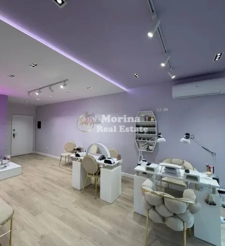 Tirane, jepet me qera ambjent biznesi Kati 0, 40 m² 600 € (Rruga Hamdi Sina)