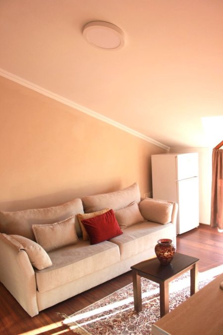 Tirane, jepet me qera apartament 1+1 Kati 4, 60 m² 550 € (Ambasada Amerikane)