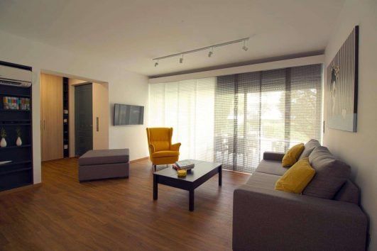 Tirane, jepet me qera apartament 2+1 Kati 5, 74 m² 600 € (Ali Dem)