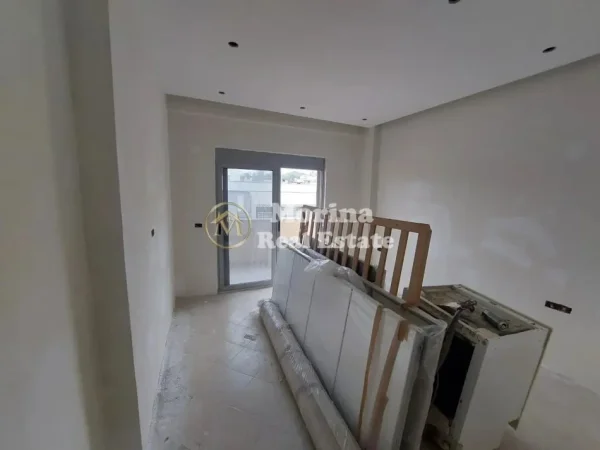 Tirane, shitet apartament 2+1 Kati 7, 110 m² 125.000 € (Fresk)