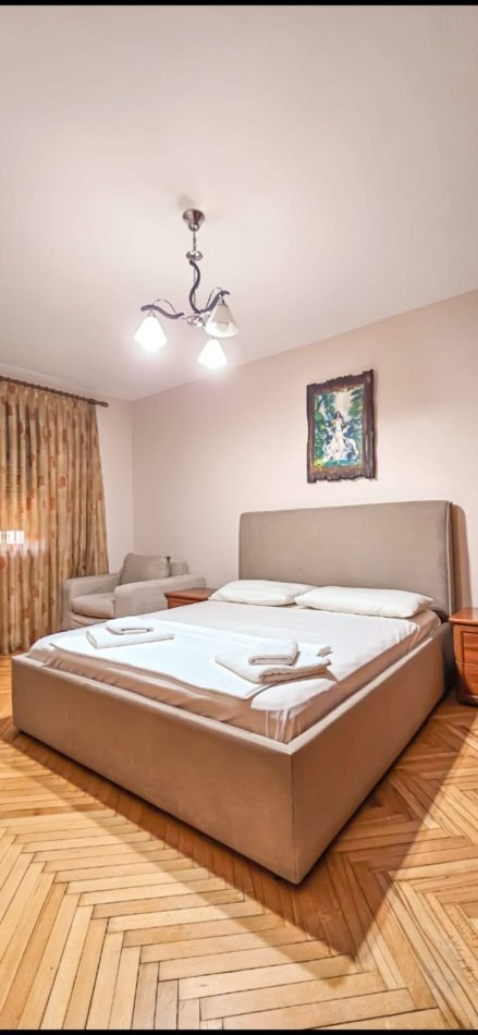Tirane, jepet me qera apartament 2+1 Kati 3, 80 m² 700 € (MYSLYM SHYRI)