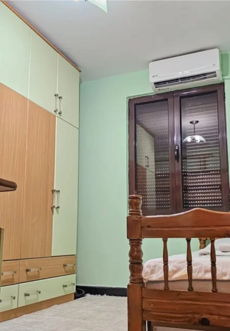 Tirane, jepet me qera apartament 2+1 Kati 3, 80 m² 700 € (MYSLYM SHYRI)