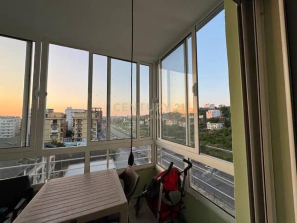 Durres, shitet apartament 1+1+Ballkon Kati 5, 50 m² 75.000 € (Shkembi i Kavajes)