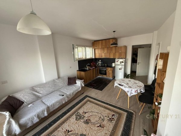 Tirane, shes apartament 1+1 Kati 5, 71 m² 150.000 € (Kopshti zologjik)
