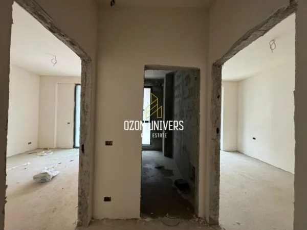 Tirane, shitet apartament 1+1+Ballkon Kati 1, 79 m² 205.000 € (Tulipan Residence, Mjull Bathore Tirana, Albania)
