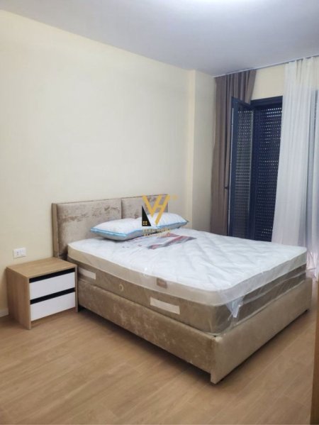 Tirane, jepet me qera apartament 2+1+Ballkon Kati 1, 120 m² 1.300 € (LIQENI I THATE)