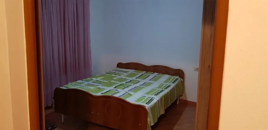 Tirane, jepet me qera apartament 1+1 Kati 1, 60 m² 320 € 