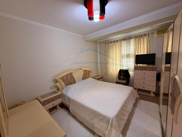Tirane, shitet apartament 3+1 Kati 1, 117 m² 250.000 € (Kompleksi Romario, Unaza e Re)