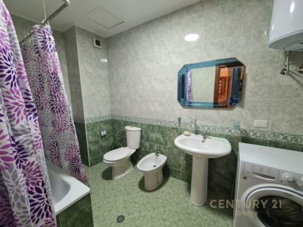 Tirane, jepet me qera apartament 1+1 Kati 4, 70 m² 350 Euro (Don Bosko)
