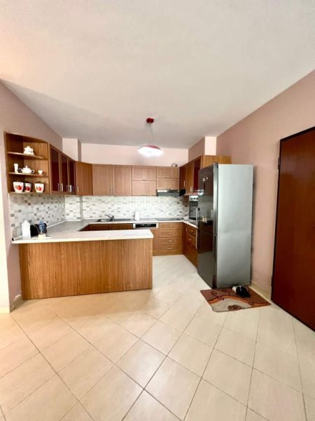 Tirane, shes apartament, ASTIR, 102.000 euro