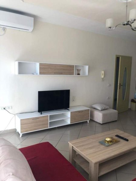 Tirane, jepet me qera apartament 2+1+BLK Kati 7, 110 m² 550 Euro (21 Dhjetori)