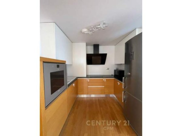 Tirane, ofert apartament 2+1+A+BLK Kati 8, 101 m² 700 Euro (Komuna e Parisit)