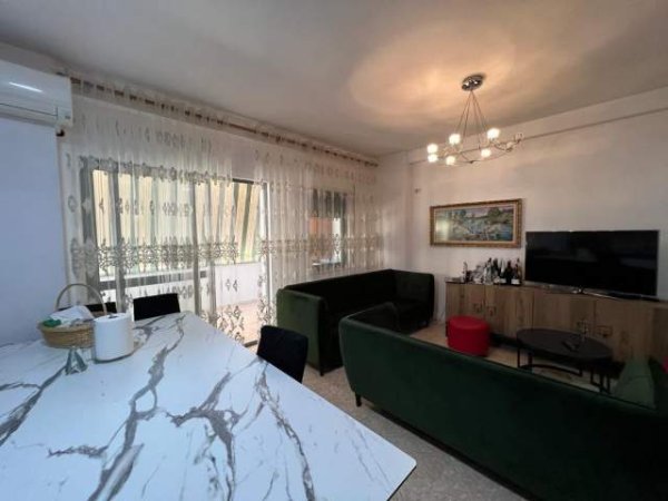Tirane, shitet apartament 2+1+BLK Kati 4, 109 m² 182.000 Euro (Komuna e Parisit)