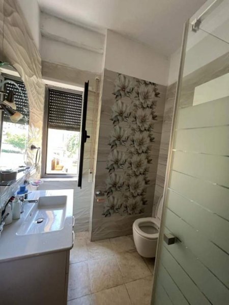 Tirane, shitet apartament 2+1+BLK Kati 4, 109 m² 182.000 Euro (Komuna e Parisit)