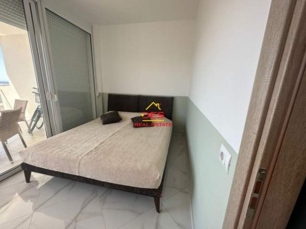 Sarande, shitet apartament 2+1 Kati 8, 100 m² 200.000 Euro (Rruga Butrniti)