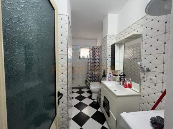 Tirane, jepet me qera apartament 2+1+BLK Kati 6, 90 m² 450 Euro (Prane Viles L)