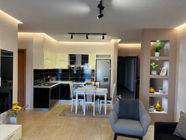 Durres, ofert apartament Kati 6, 107 m² 500 Euro (Vollga DurrÃ«s, Albania)