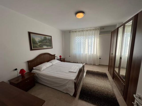 Tirane, jepet me qera apartament 1+1+BLK Kati 7, 78 m² 700 Euro (Blloku)