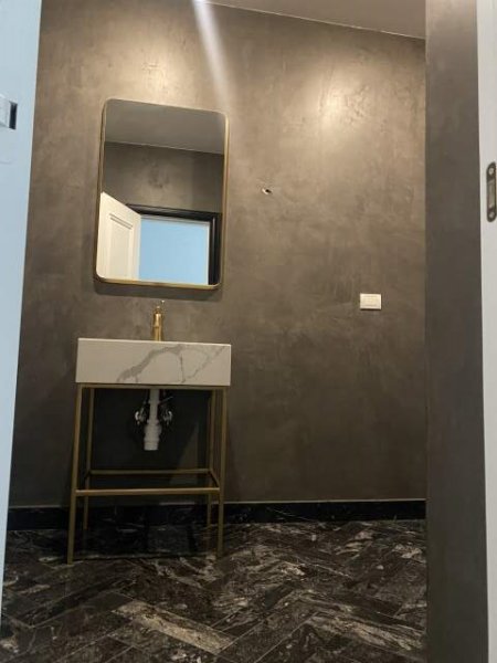 Apartament 2+1 Kati 5, 1.700 Euro (Brigata e VIII, Bllok)