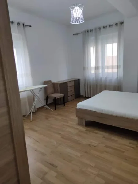 Tirane, jepet me qera apartament 3+1+BLK Kati 2, 170 m² 1.200 Euro (Sauk)
