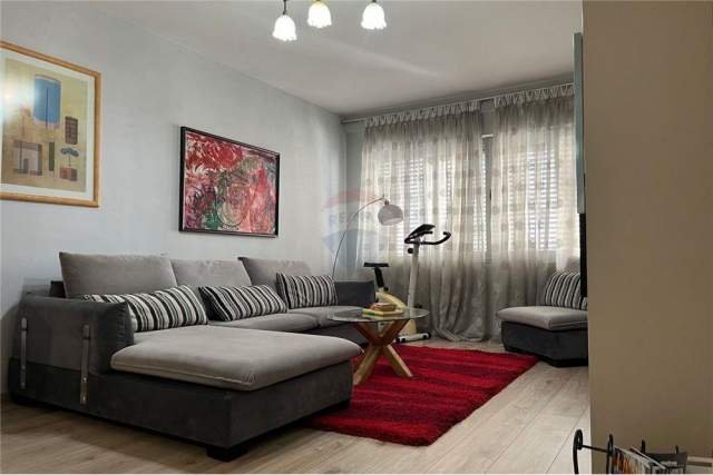 Tirane, jepet me qera apartament 1+1+BLK Kati 4, 64 m² 400 Euro (Rr.Dhaskal Todri)