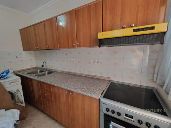 Tirane, ofert apartament Kati 5, 80 m² 117.000 Euro (Ish Stacioni Trenit Tirana, Albania)