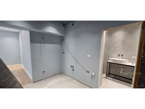 Tirane, ofert apartament Kati 3, 80 m² 800 Euro (Rruga e Durresit Tirana, Albania)