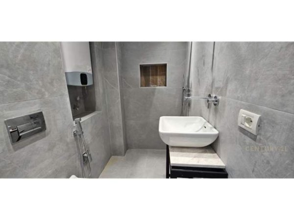 Tirane, ofert apartament Kati 3, 80 m² 800 Euro (Rruga e Durresit Tirana, Albania)