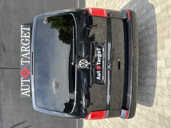 Tirane, shes minivan Volkswagen CARAVELLE L 2.5TDI VIP Viti 2009,