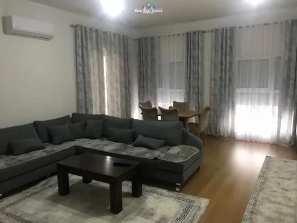 Tirane, jepet me qera apartament 2+1+BLK Kati 6, 103 m² 550 Euro (pasho hysa)