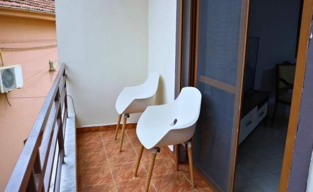 Tirane, jepet me qera apartament 2+1+BLK Kati 2, 122 m² 500 Euro (Rruga Ferit Xhajko)