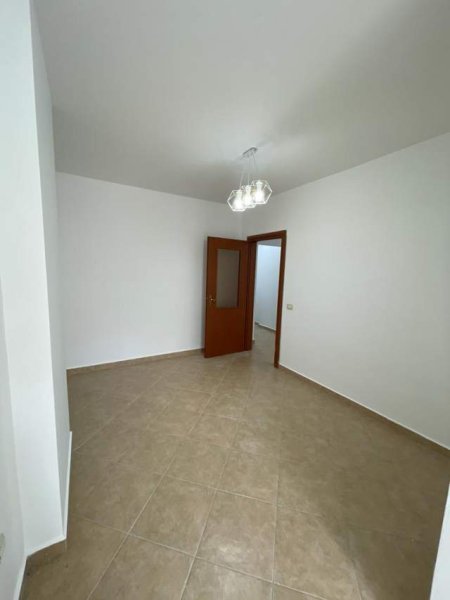 Durres, shes apartament 2+1+BLK Kati 3, 95 m² 80.000 Euro (Hotel royal durres)