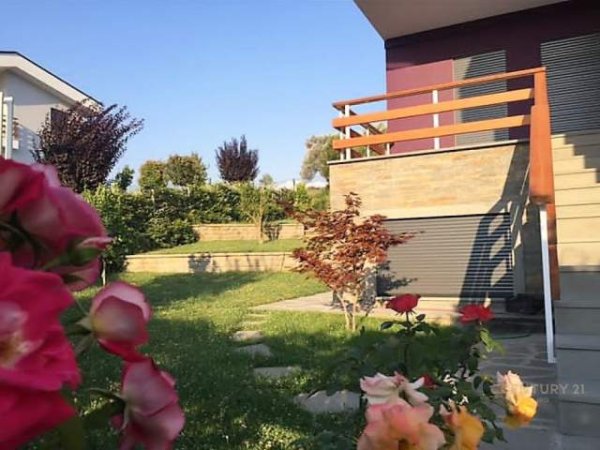 Tirane, ofert apartament duplex 2 Katshe Kati 2, 672 m² 3.300 Euro (Long Hill Residence Tirana, Albania)