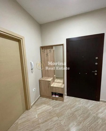 Tirane, jepet me qera apartament 1+1 Kati 5, 84 m² 550 € (Pallati me Shigjeta)