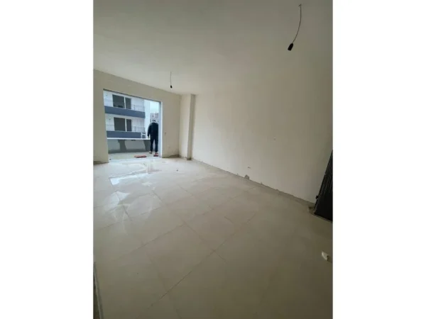 Tirane, shitet apartament 1+1+Ballkon Kati 7, 54 m² 70.000 € (Paskuqan)